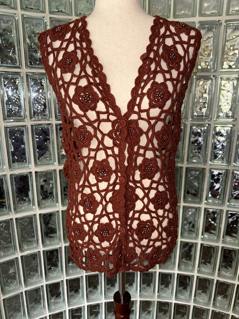 Reference Pointe vintage crocheted sweater vest - size small - OB